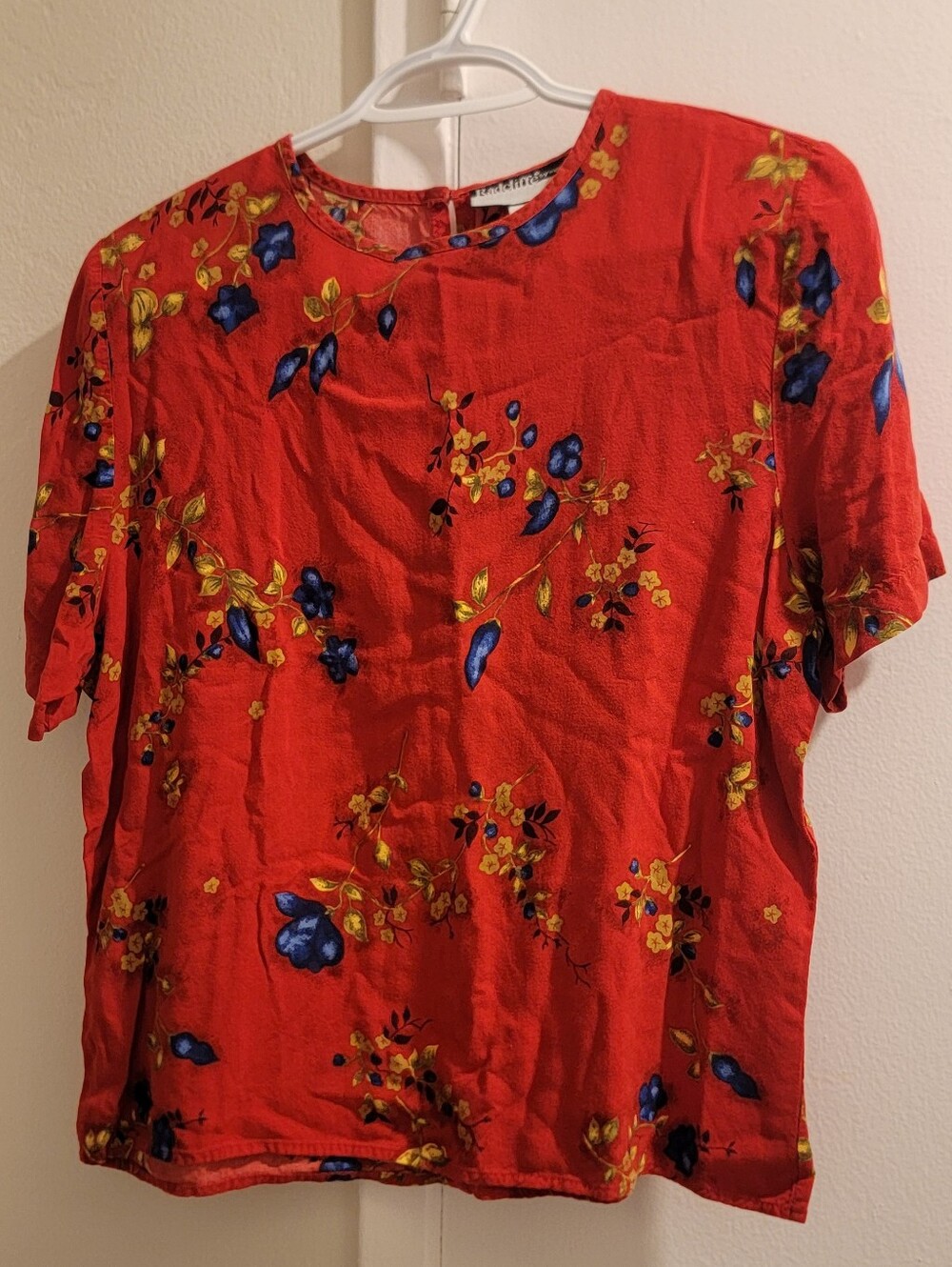 Radcliffe Red Floral Short Sleeve Blouse with Blue & Yellow Accents M